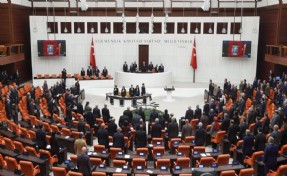 İzmir’in mevcut vekilleri aday adaylık listelerinde