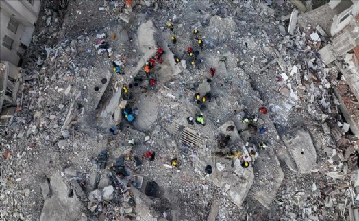 Depremde yıkılan binalarla ilgili tutuklu sayısı 247 oldu