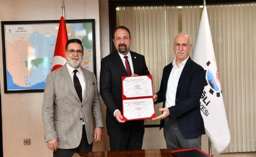 İzmir’de TSE’den kalite belgesi alan ilk belediye; Çiğli