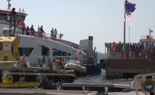 Kılıçdaroğlu mitinge İhsan Alyanak vapuru ile geldi