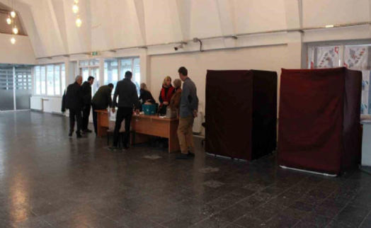 Yurt dışı seçmenler için oy kullanma işlemi başladı