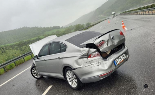AK Partili vekil trafik kazası geçirdi
