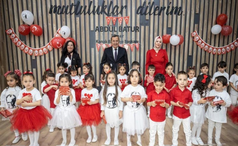 Konaklı miniklerden gururlandıran 23 Nisan kutlaması