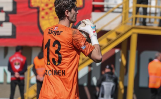 Göztepe’nin file bekçisi Arda, kalede güven veriyor