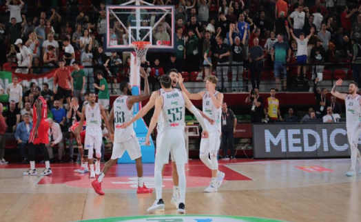 Pınar Karşıyaka, Büyükçekmece Basketbol deplasmanında