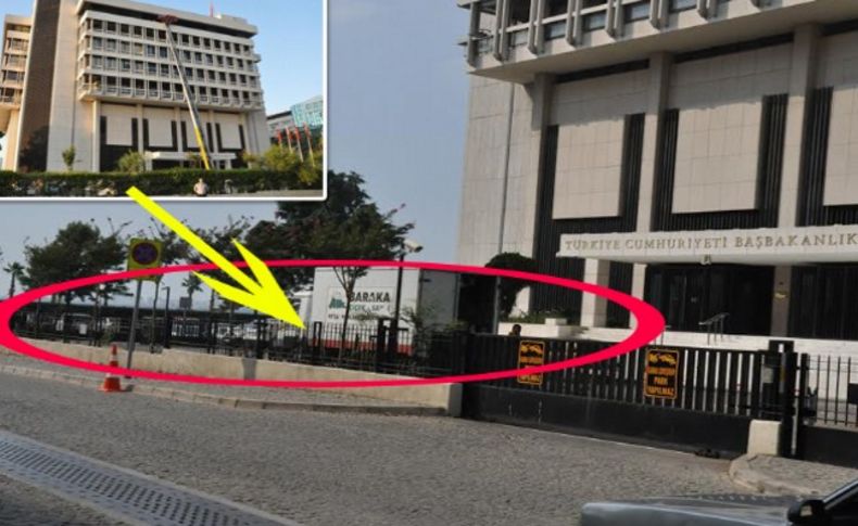 İzmir'deki Başbakanlık Ofisi'nde 'yeşil' ayrıntı