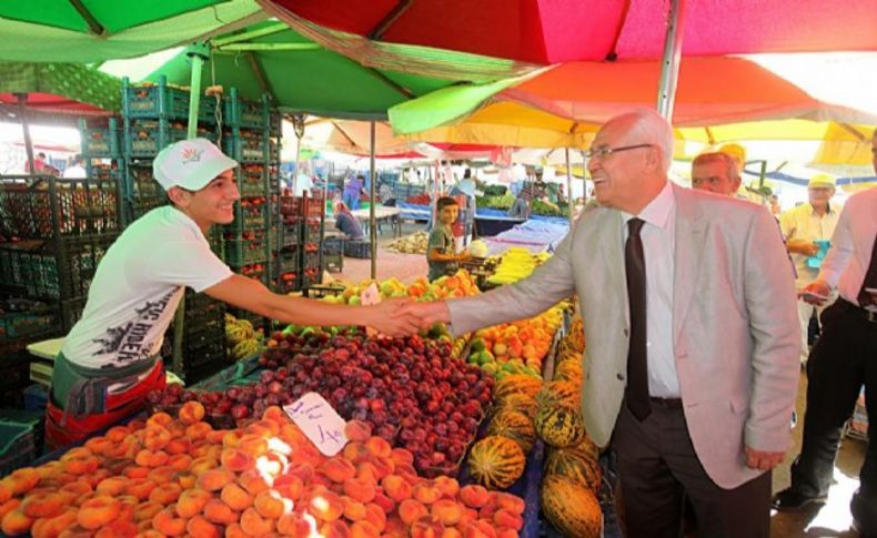 Başkan Selvitopu pazarcı esnafıyla buluştu