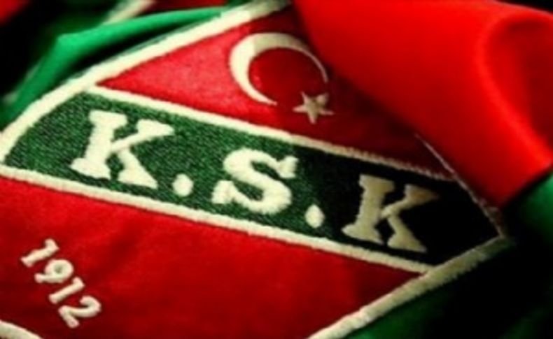 Karşıyaka Altınordu'nun golcüsünü renklerine kattı