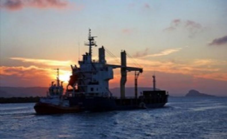 Türk gemisi Akdeniz'de bombalandı