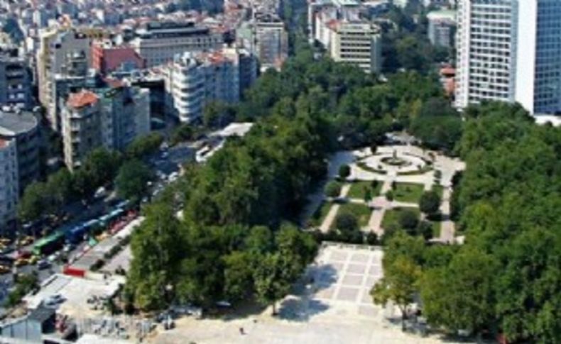 Gezi Parkı ve metro kapatıldı