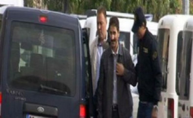 Fuat Avni yine bildi: Bir operasyon daha...