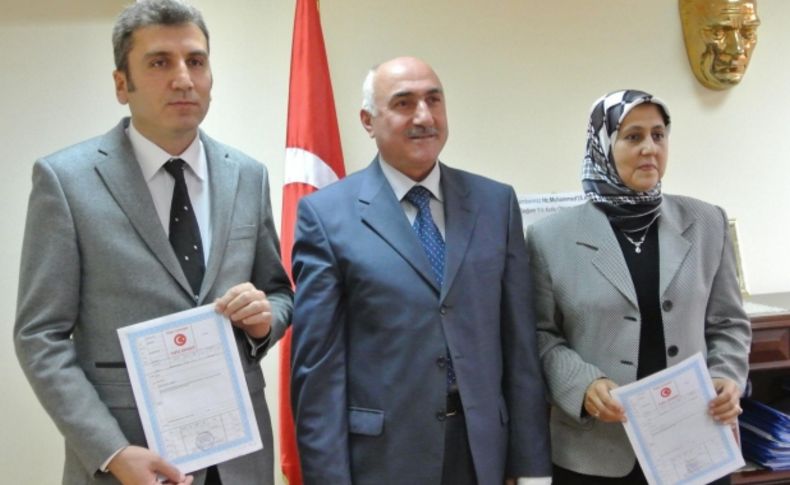 2B'den yararlanan hak sahiplerine tapuları verilmeye başlandı