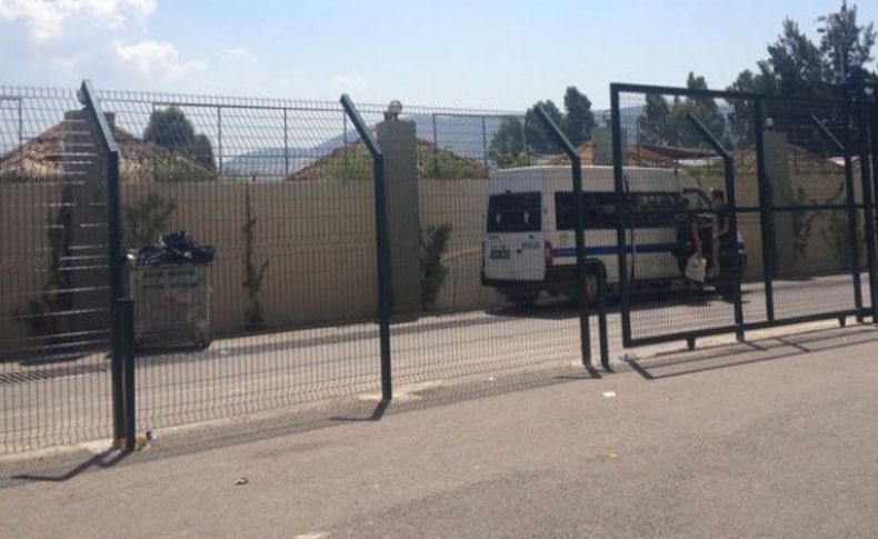 İzmir'de Suriyeli mülteciler Atatürk Stadyumu'na toplanacak