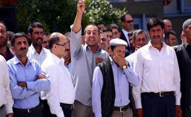 Bir şehit yakını daha isyan etti: Genç kardeşimi gönderdim...