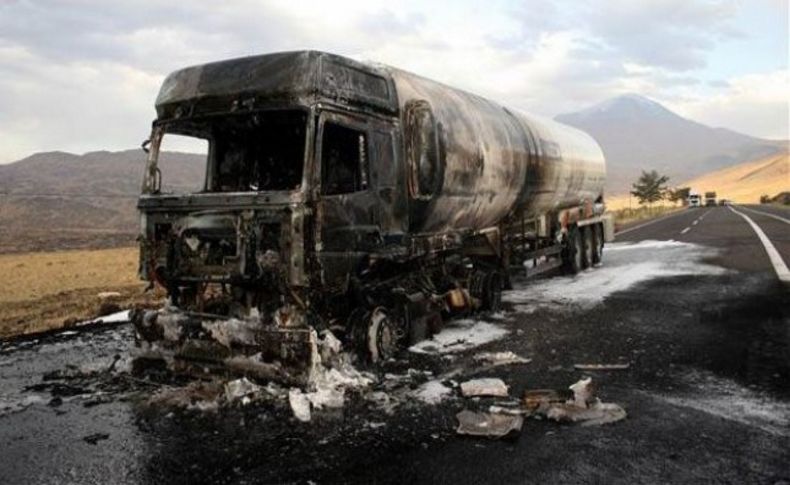 Karakola gaz yüklü tankerle saldırı girişimi