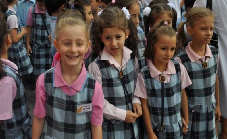 Okulların yeni eğitim takvimi belli oldu