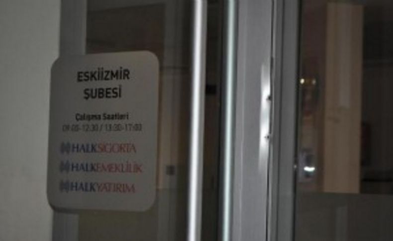 Levye ile banka soyma girişimi alarma takıldı