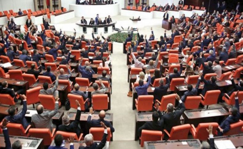 Meclis'te ilk blok