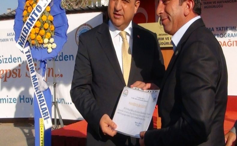334 çiftçiye makine ekipmanı dağıtıldı