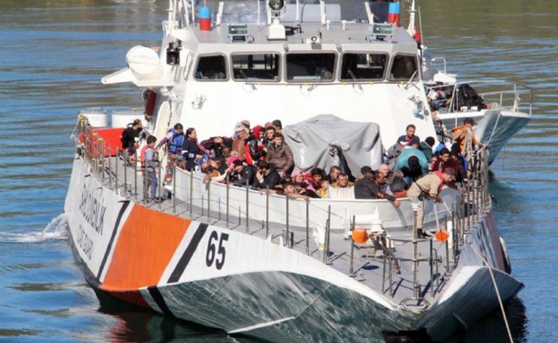 40 kişilik tekneye 129 kişi binince yakalandılar