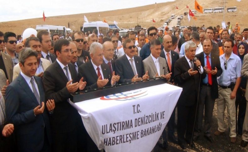 4 bakan, Hasankeyf'te köprü ve viyadük temel atma törenine katıldı