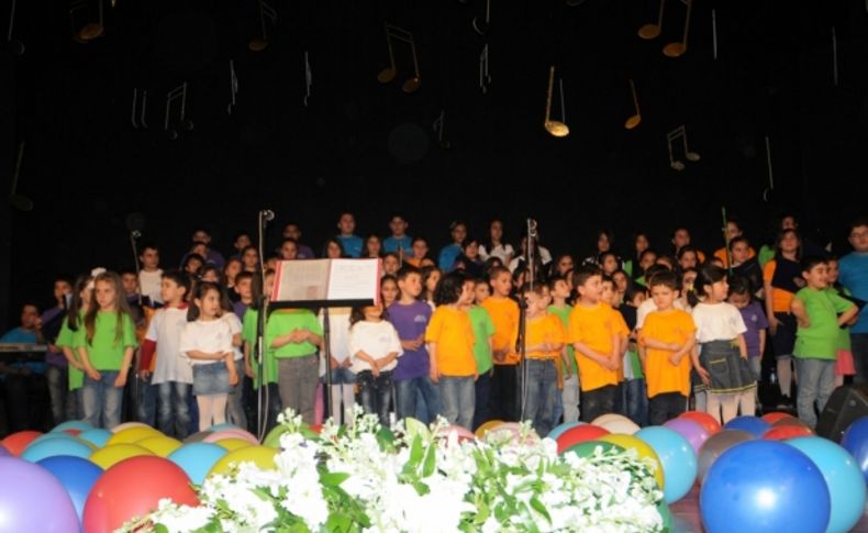 4. Gaziantep Çocuk Festivali renkli görüntülere sahne oluyor