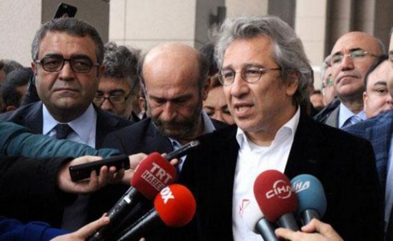 Can Dündar ve Erdem Gül İstanbul Adalet Sarayı'nda