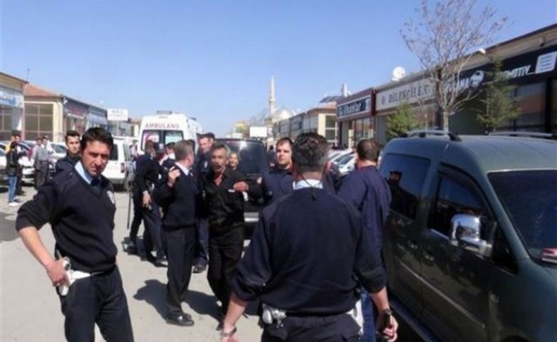 Otomobil pazarında cinsel taciz hesaplaşması: 17 Yaralı