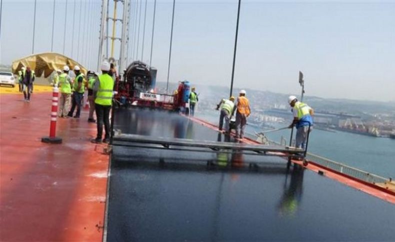 Osman Gazi Köprüsü’nde ilk asfaltlama ve ilk bayrak