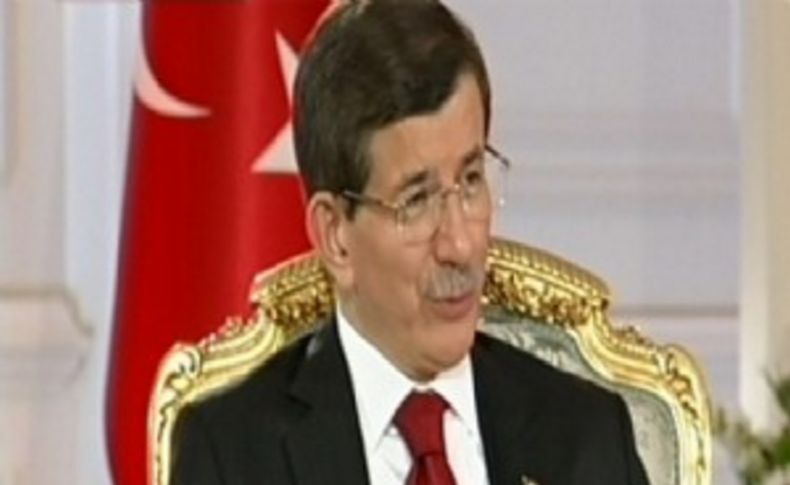 Davutoğlu 'Melih Gökçek'e yüklendi