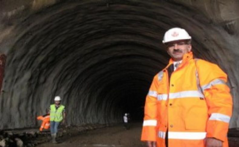 Konak tünellerinde, deneme amaçlı araç geçişi başladı