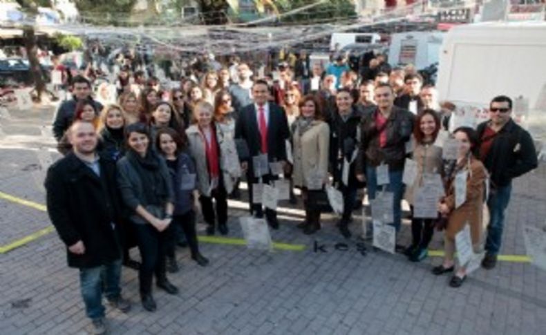 Hayaller önce yazıya döküldü, sonra buluta dönüştü