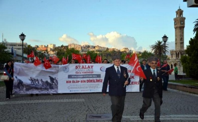 İzmir'de 57. Alay yürüyüşü