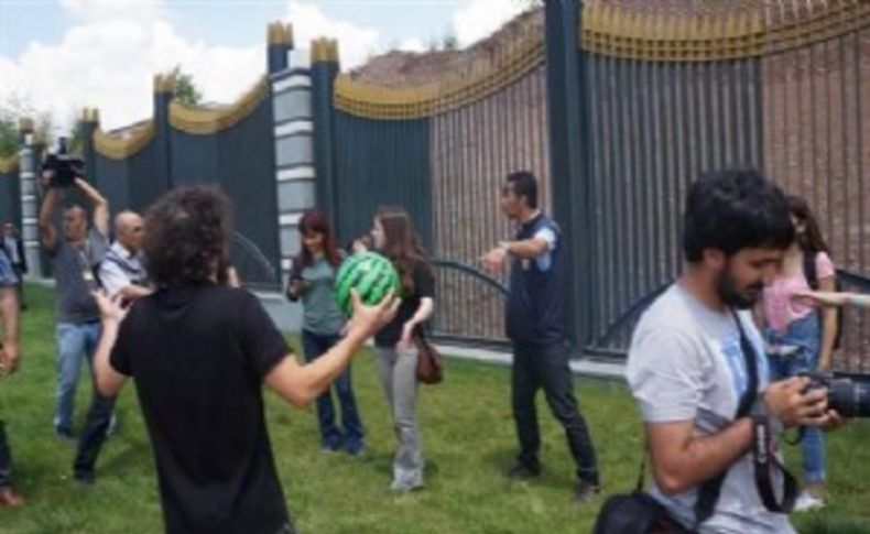 Ak Saray önünde piknik arbedesi