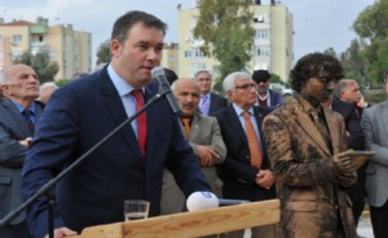 Mini sahaflar sokağı törenle açıldı