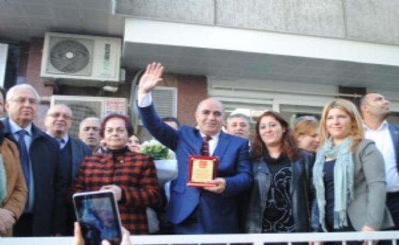 CHP'de bir veda daha