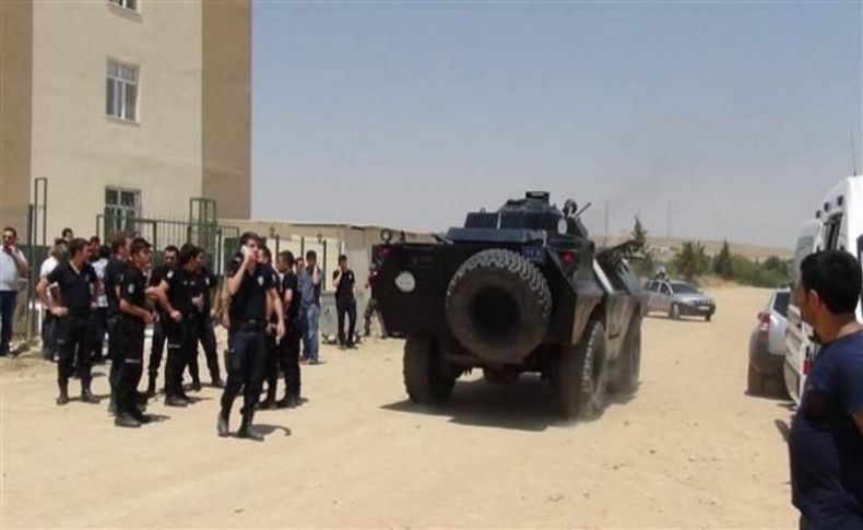 Şanlıurfa'da 2 polis öldürüldü 3'üncü polis aranıyor