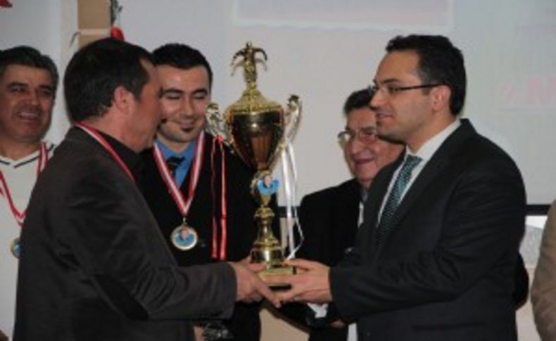 Mazhar Zorlu'nun adı Bornova'da yaşatılıyor