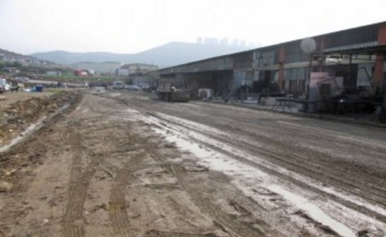 Karşıyaka'da 15 yıllık sorun çözüldü