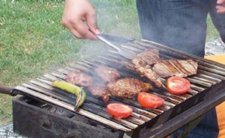 Mangal keyfine son verin, yemeklerinizi tencerede pişirin