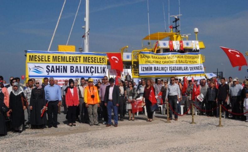 Güzelbahçe balıkçı barınağı hizmete girdi: Yıldırım'dan mesajlı gönderme