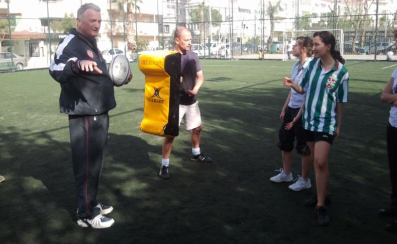 A Milli Takım Antrenörü Bostanlıspor'da