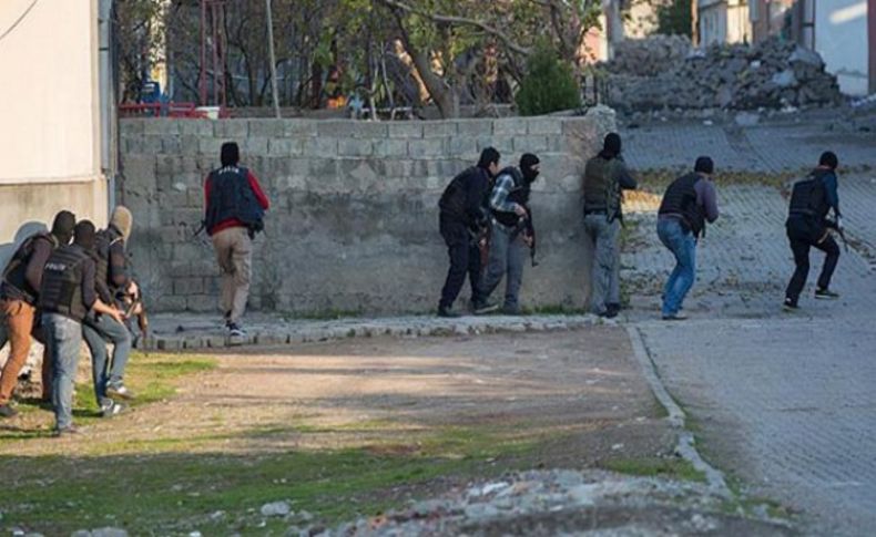 PKK'nın karargahı başlarına yıkıldı: 20 ölü