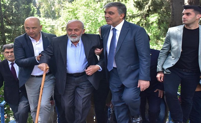 Abdullah Gül İzmir'de; O soruları yanıtsız bıraktı