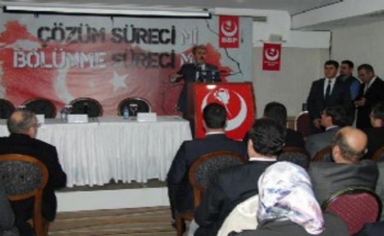 Destici: Türkiye kendi kuyusunu kazıyor
