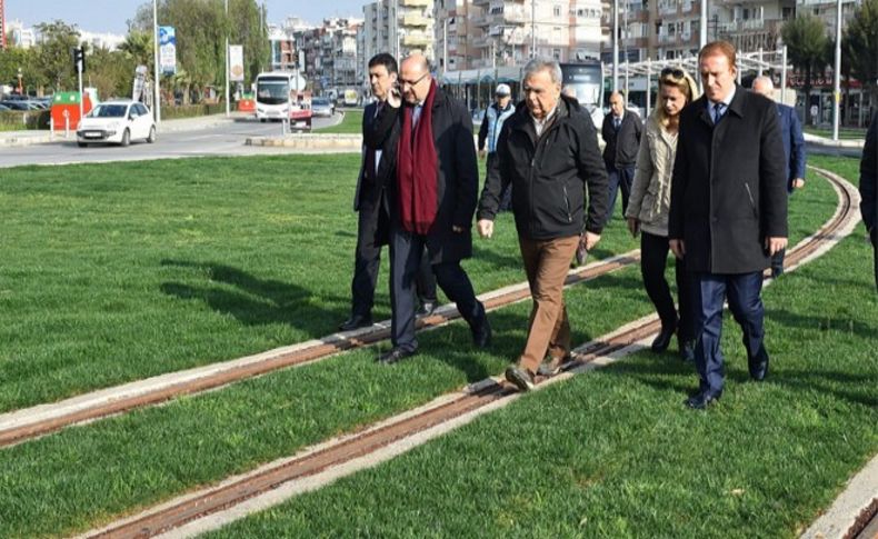 Adım adım tramvay