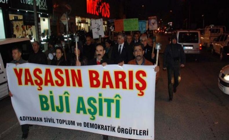 Adiyaman'da Insan Haklari Günü Nedeniyle Meşaleli Yürüyüş
