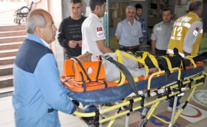 Adıyaman'da midibüs şarampole yuvarlandı, 10 kişi yaralandı