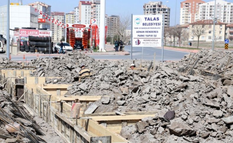 Adnan Menderes’in ismi Talas’ta en büyük parka verildi