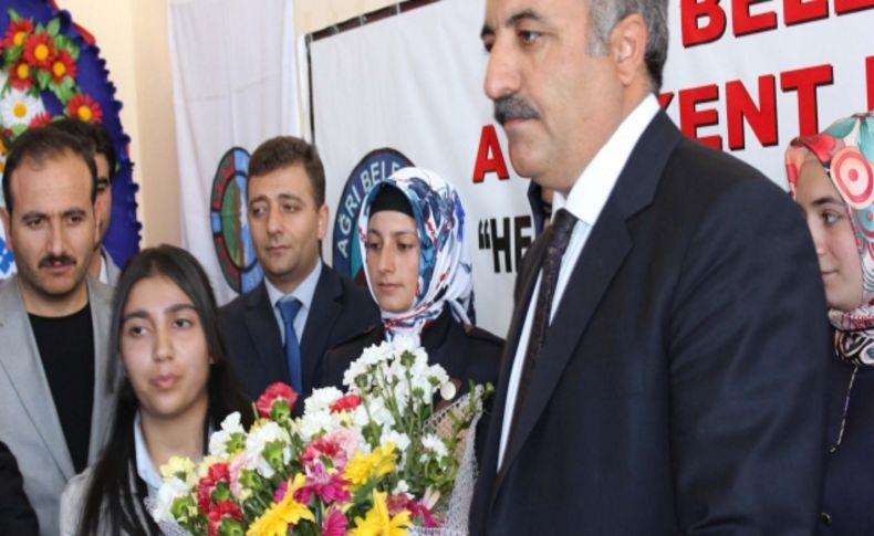 Ağrı Belediyesi dershanesi yeni döneme başladı